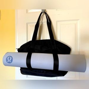 lululemon athletica Black Tote Yoga Gym bag (mat NOT included)